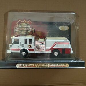 Road Champs Fireman Series 1999 Special Collectors Limited Edition